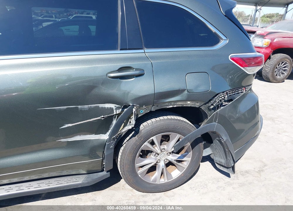 2015 TOYOTA HIGHLANDER LE PLUS V6 VIN: 5TDZKRFHXFS063843