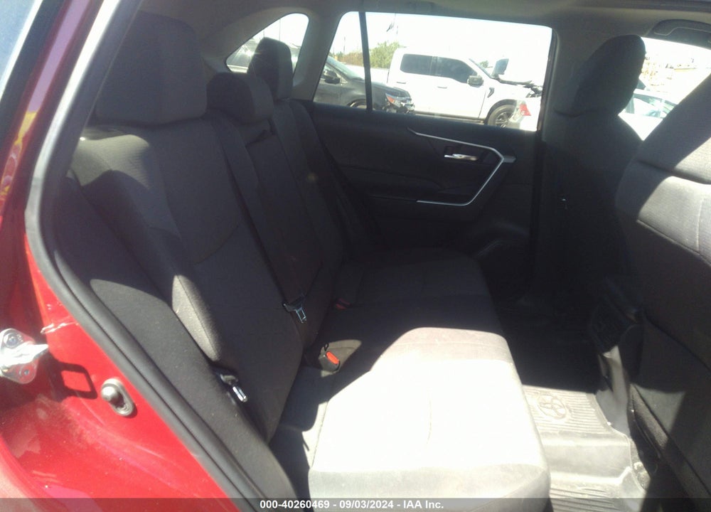 2022 TOYOTA RAV4 XLE VIN: 2T3P1RFV1NW268075