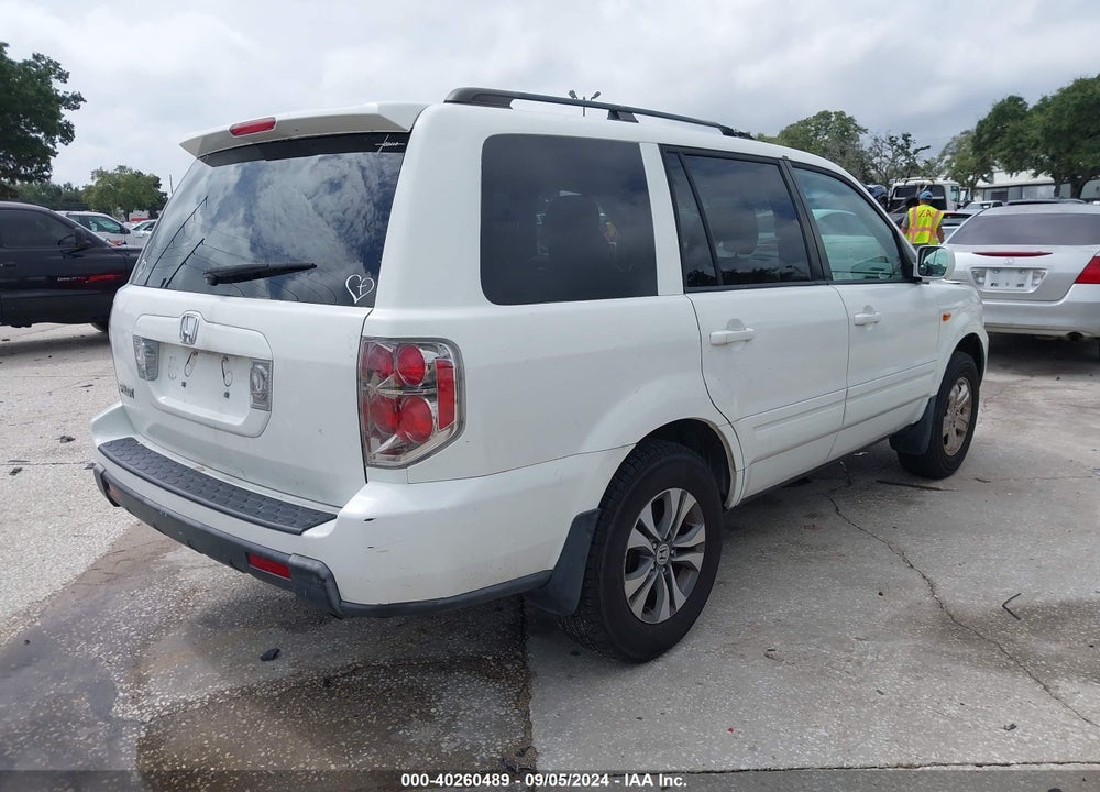2006 HONDA PILOT EX-L VIN: 5FNYF28616B027286