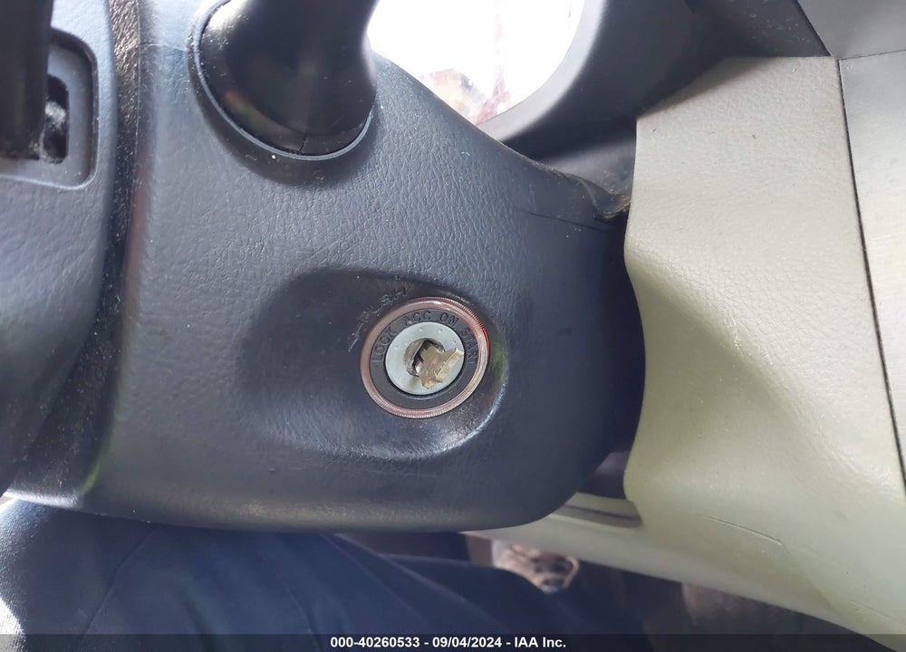 2007 TOYOTA RAV4 VIN: JTMZD33V876038135
