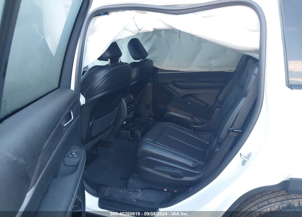 2023 JEEP GRAND CHEROKEE L LIMITED 4X2 VIN: 1C4RJJBG8P8106504