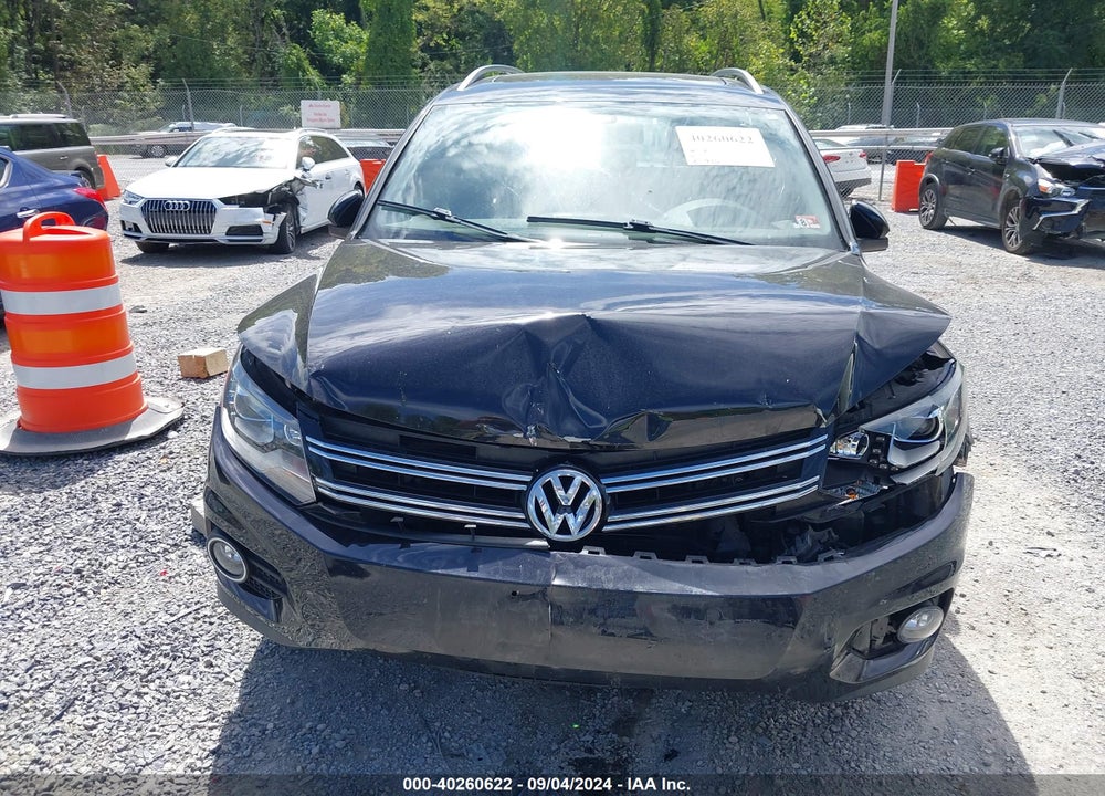 2017 VOLKSWAGEN TIGUAN 2.0T SPORT VIN: WVGTV7AX1HK011880
