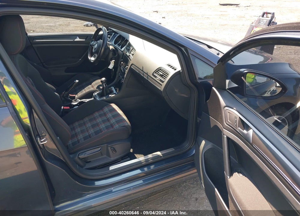 2018 VOLKSWAGEN GOLF GTI 2.0T AUTOBAHN/2.0T S/2.0T SE VIN: 3VW547AU2JM297188