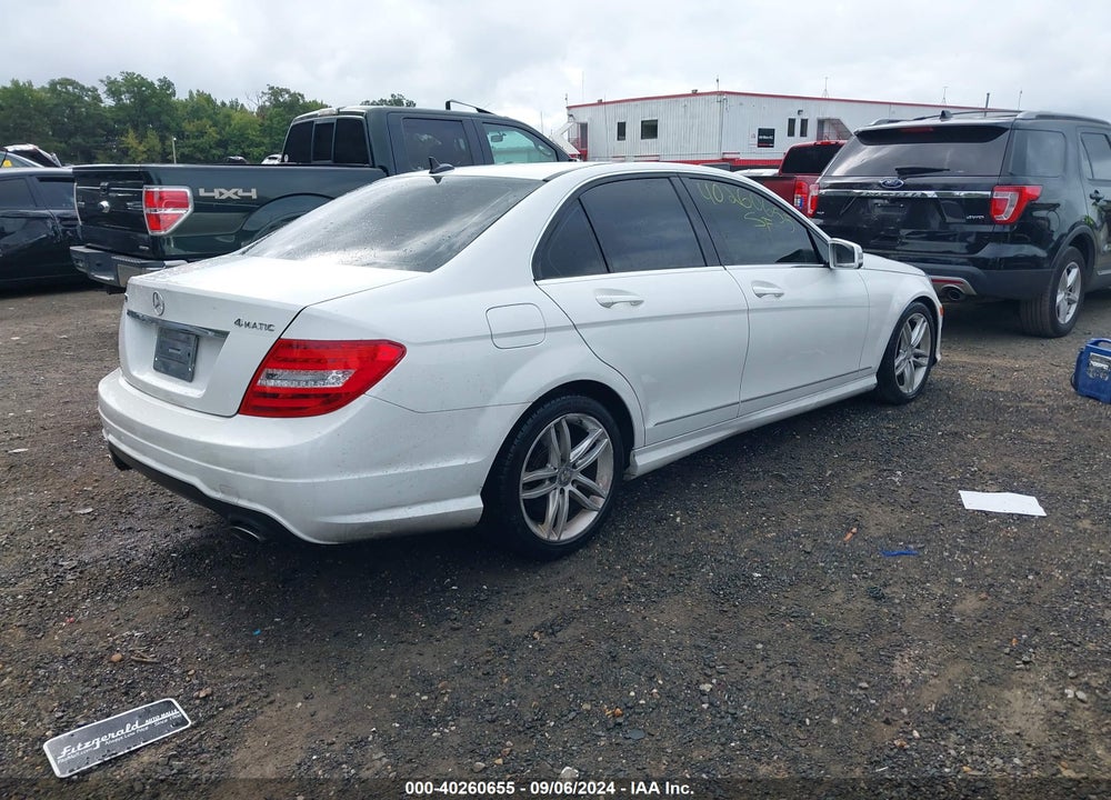 2014 MERCEDES-BENZ C 300 LUXURY 4MATIC/SPORT 4MATIC VIN: WDDGF8AB1ER323364