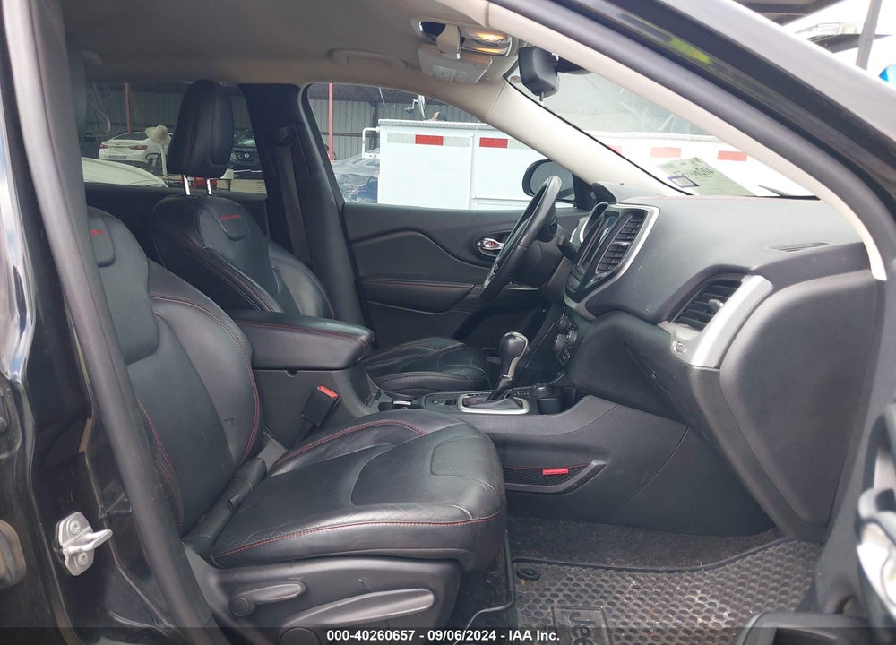 2015 JEEP CHEROKEE TRAILHAWK VIN: 1C4PJMBS8FW529560