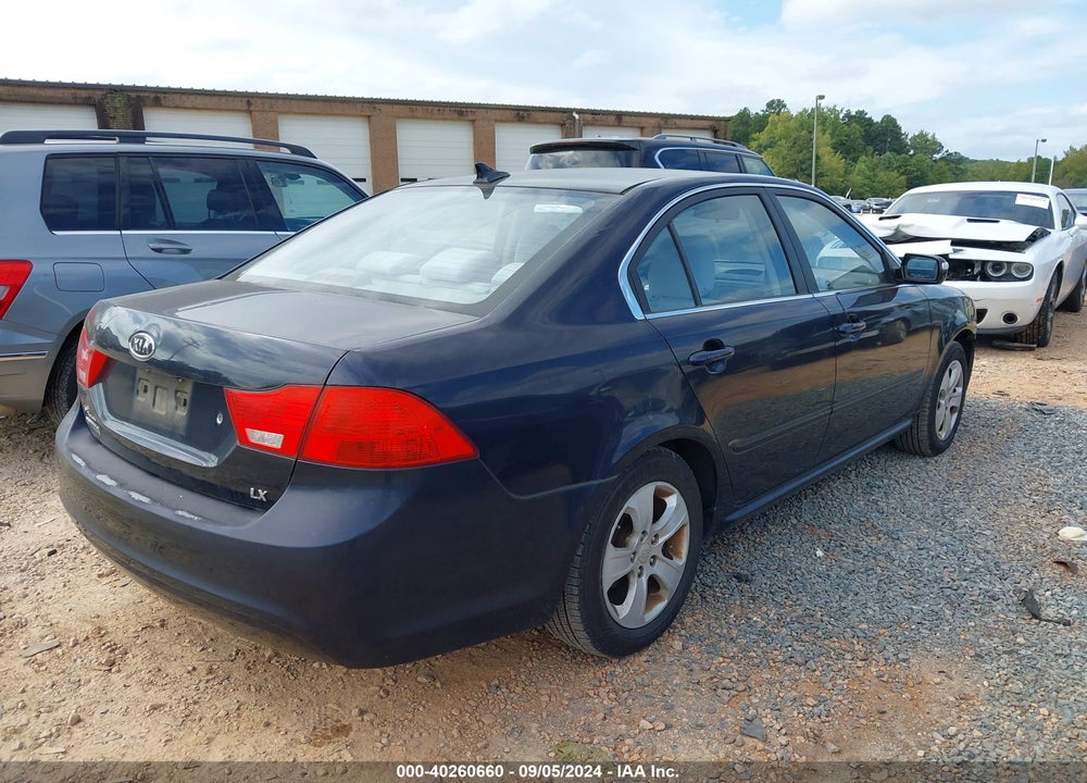 2009 KIA OPTIMA LX VIN: KNAGE228795303109