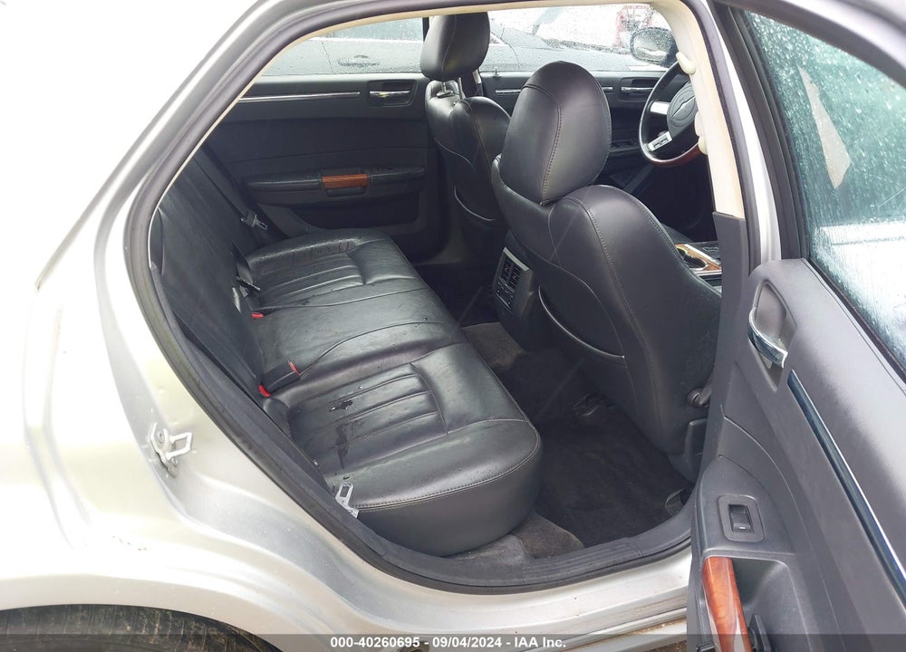 2010 CHRYSLER 300C HEMI VIN: 2C3CA6CT6AH221347