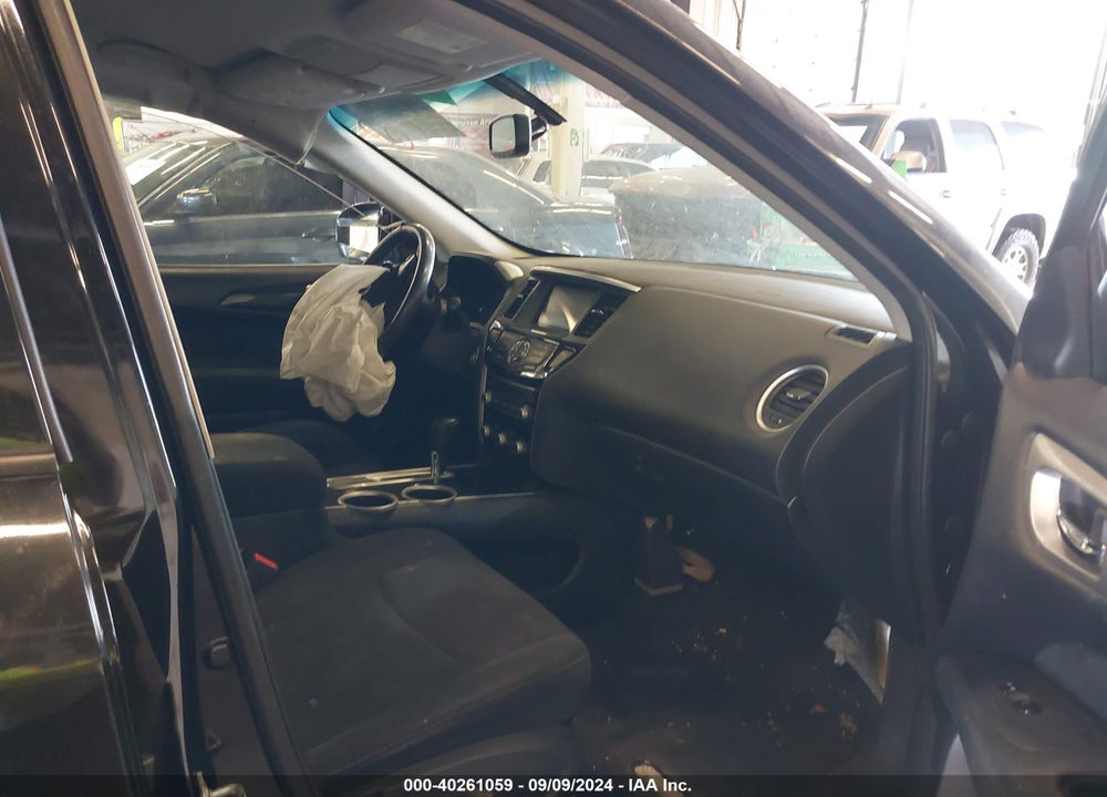 2016 NISSAN PATHFINDER SV VIN: 5N1AR2MN9GC627067