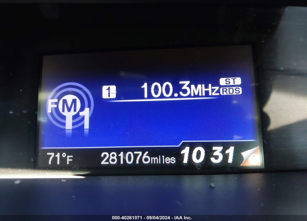 2014 HONDA CIVIC LX VIN: 19XFB2F50EE221048