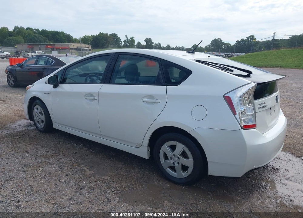 2011 TOYOTA PRIUS TWO VIN: JTDKN3DU2B5367500