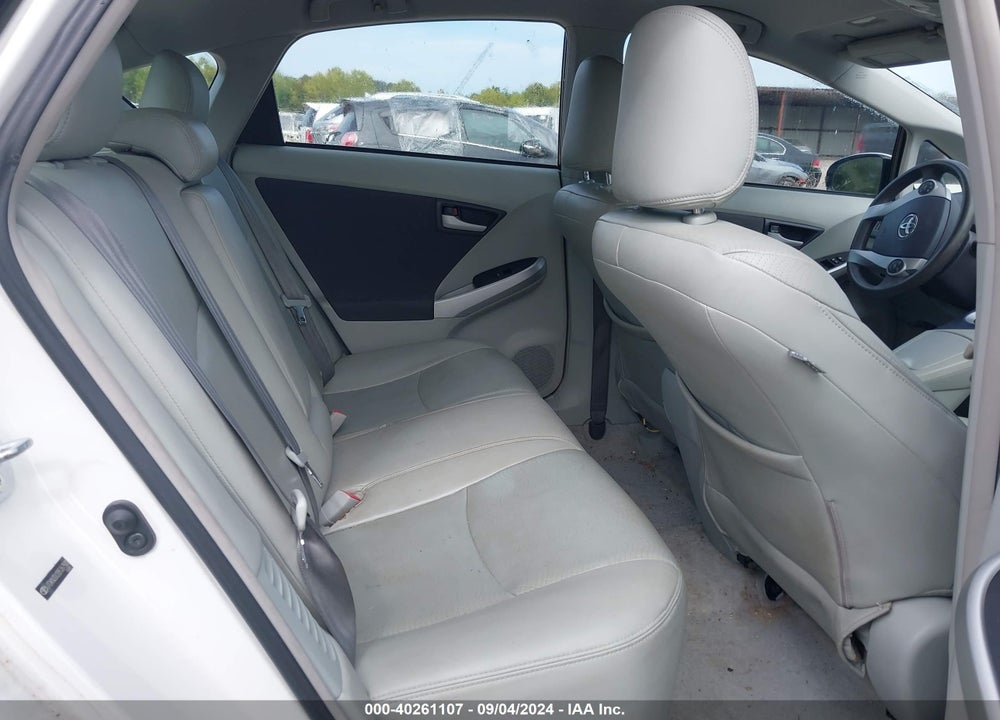 2011 TOYOTA PRIUS TWO VIN: JTDKN3DU2B5367500