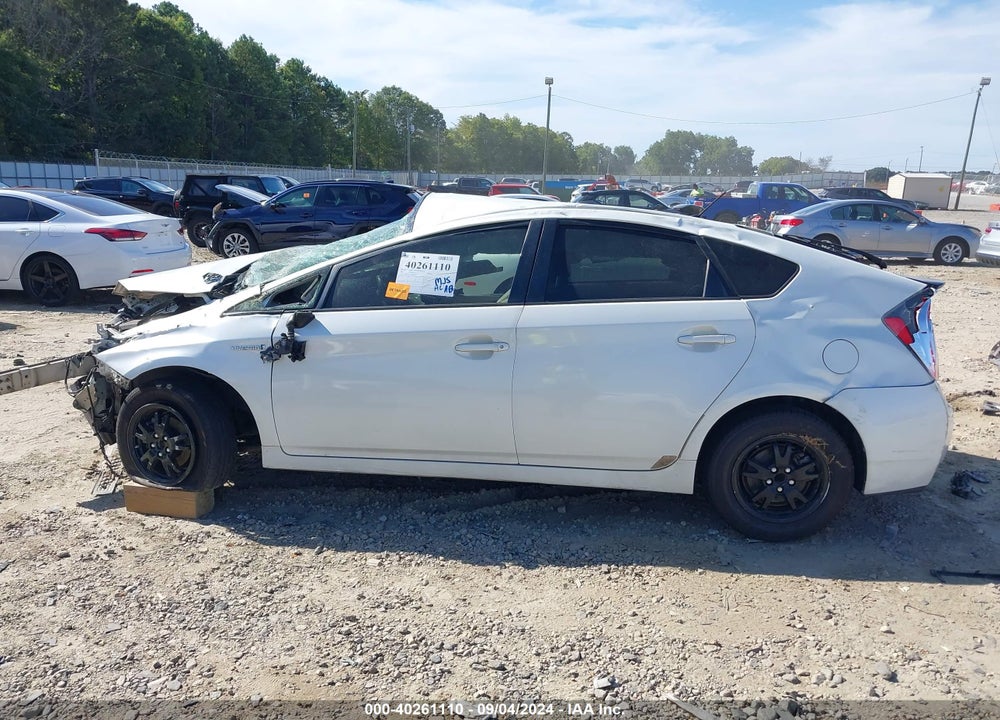 2015 TOYOTA PRIUS TWO VIN: JTDKN3DU3F1910463