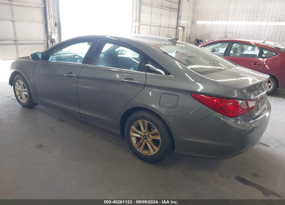 2013 HYUNDAI SONATA GLS VIN: 5NPEB4AC4DH669834