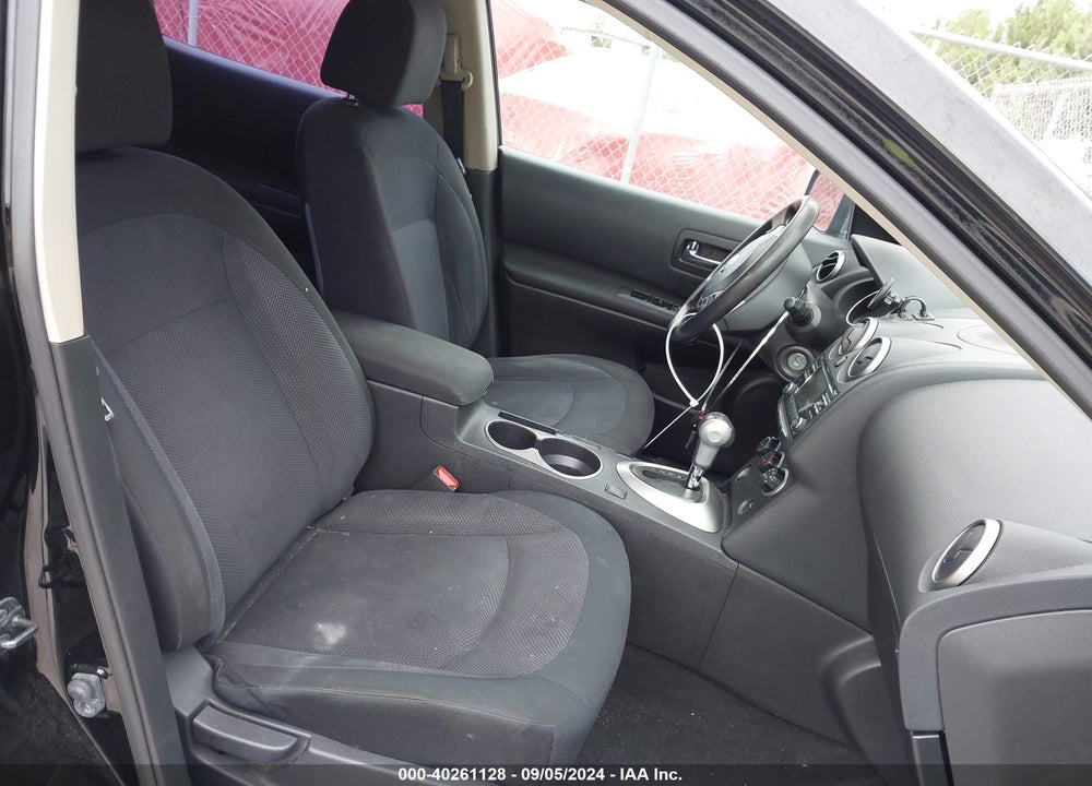 2015 NISSAN ROGUE SELECT VIN: JN8AS5MV8FW750208