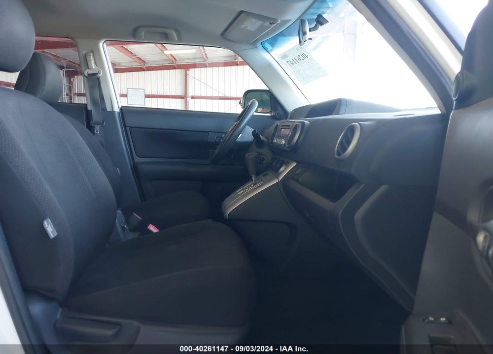 2008 SCION XB VIN: JTLKE50E481054379