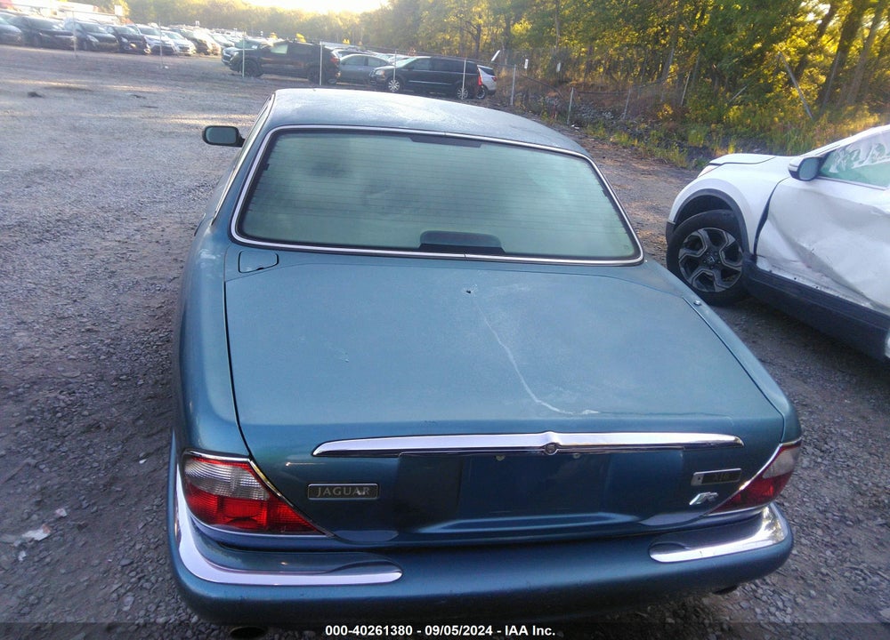 1999 JAGUAR XJ8 VIN: SAJHX1046XC860972