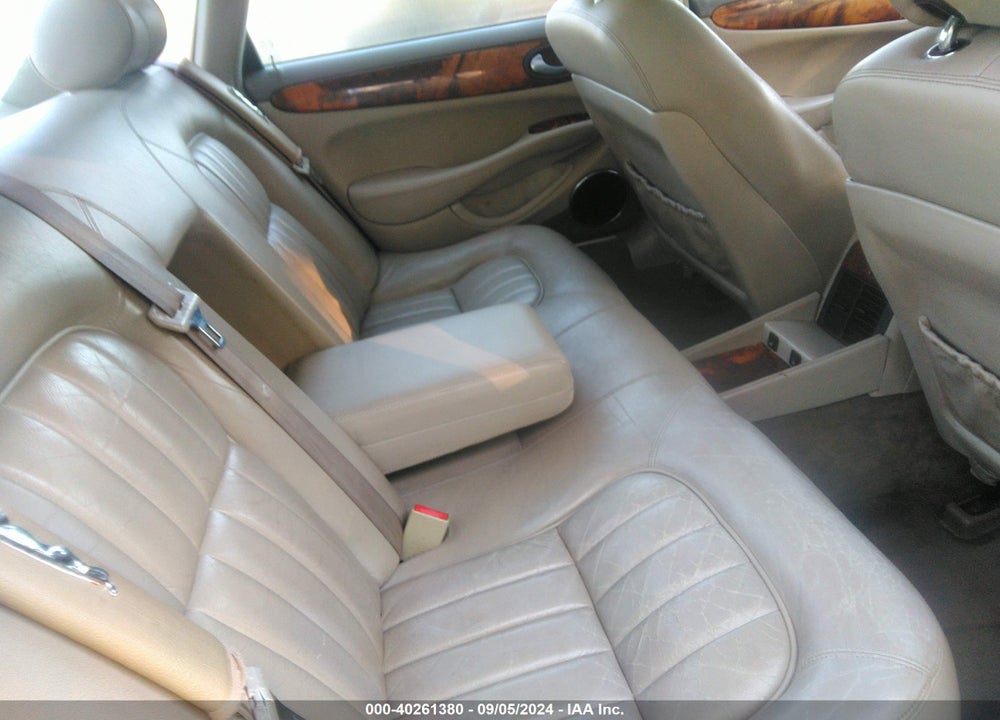 1999 JAGUAR XJ8 VIN: SAJHX1046XC860972