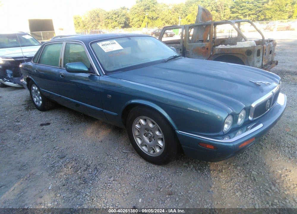 1999 JAGUAR XJ8 VIN: SAJHX1046XC860972