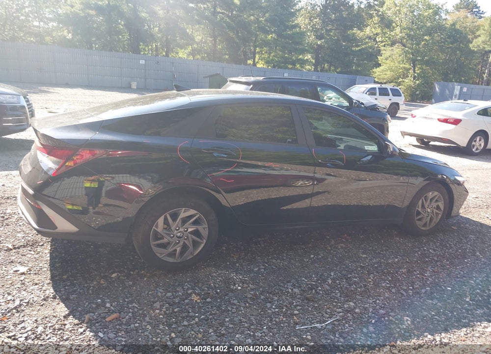 2024 HYUNDAI ELANTRA SEL VIN: KMHLM4DGXRU641478