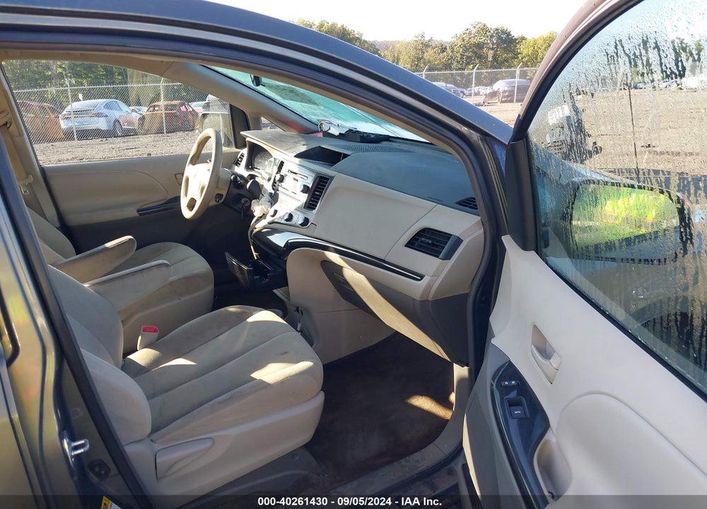 2011 TOYOTA SIENNA BASE V6 VIN: 5TDZK3DC3BS140700