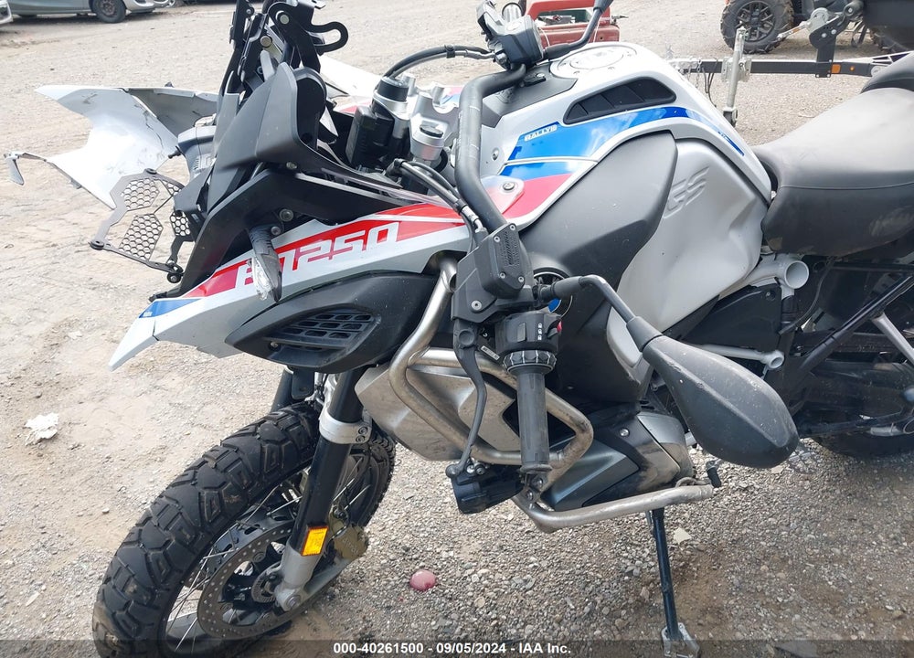 2023 BMW R 1250 GS ADVENTURE VIN: WB10M1308P6H12012