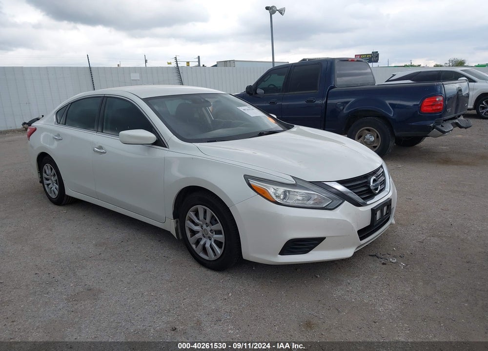2017 NISSAN ALTIMA VIN: 1N4AL3AP8HN308661