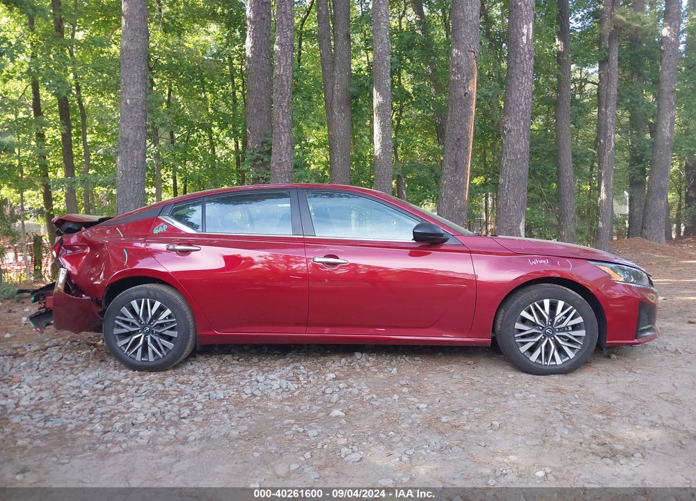 2024 NISSAN ALTIMA SV FWD VIN: 1N4BL4DV0RN395395