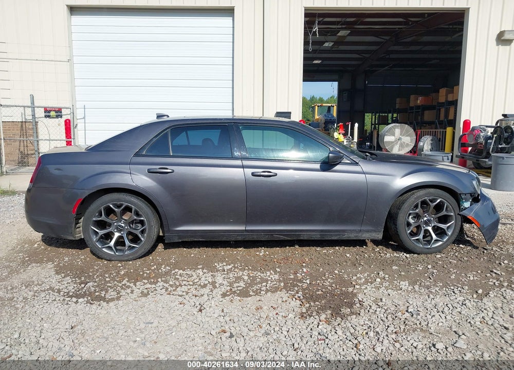 2016 CHRYSLER 300 300S VIN: 2C3CCABG2GH207813
