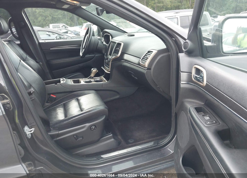 2017 JEEP GRAND CHEROKEE LIMITED 4X2 VIN: 1C4RJEBG4HC887852