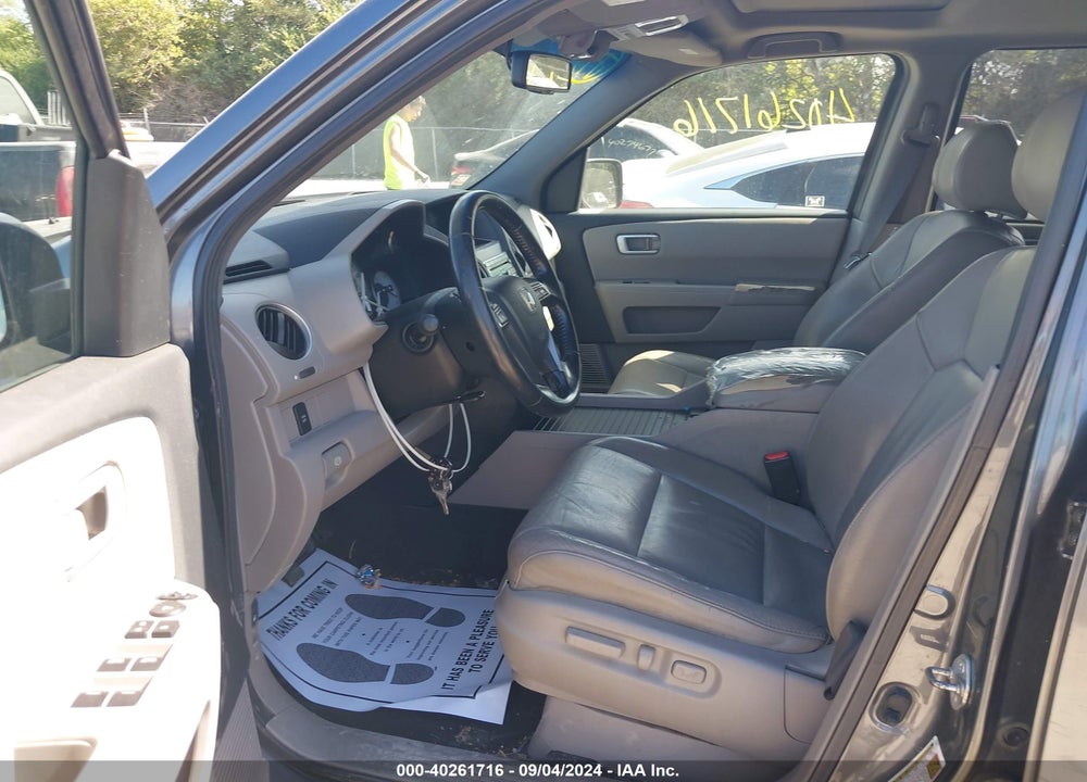 2010 HONDA PILOT EX-L VIN: 5FNYF4H54AB024846