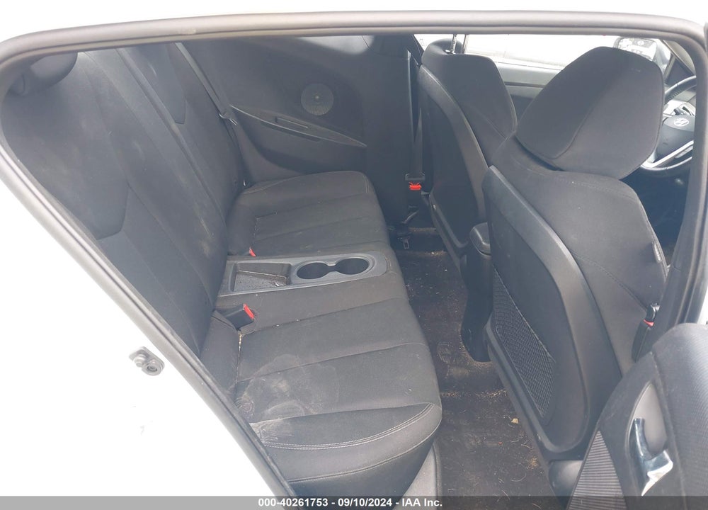 2017 HYUNDAI VELOSTER VIN: KMHTC6AD4HU310662
