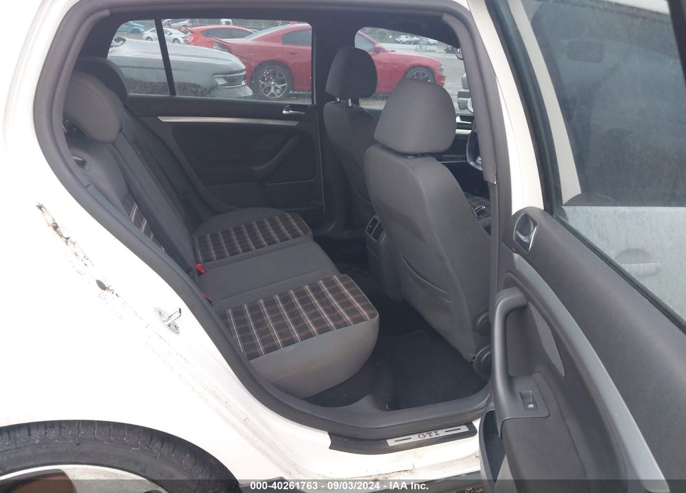 2009 VOLKSWAGEN GTI 4-DOOR VIN: WVWGV71K79W130957