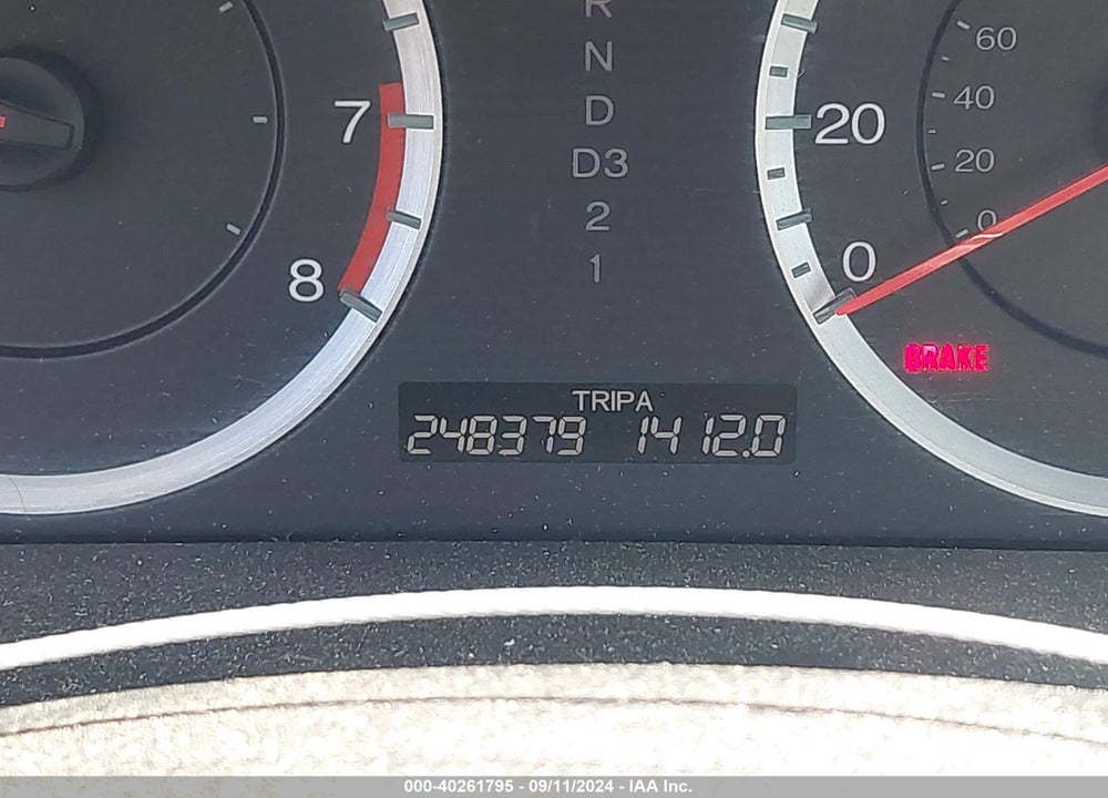 2010 HONDA ACCORD 2.4 LX VIN: 1HGCP2F31AA031907