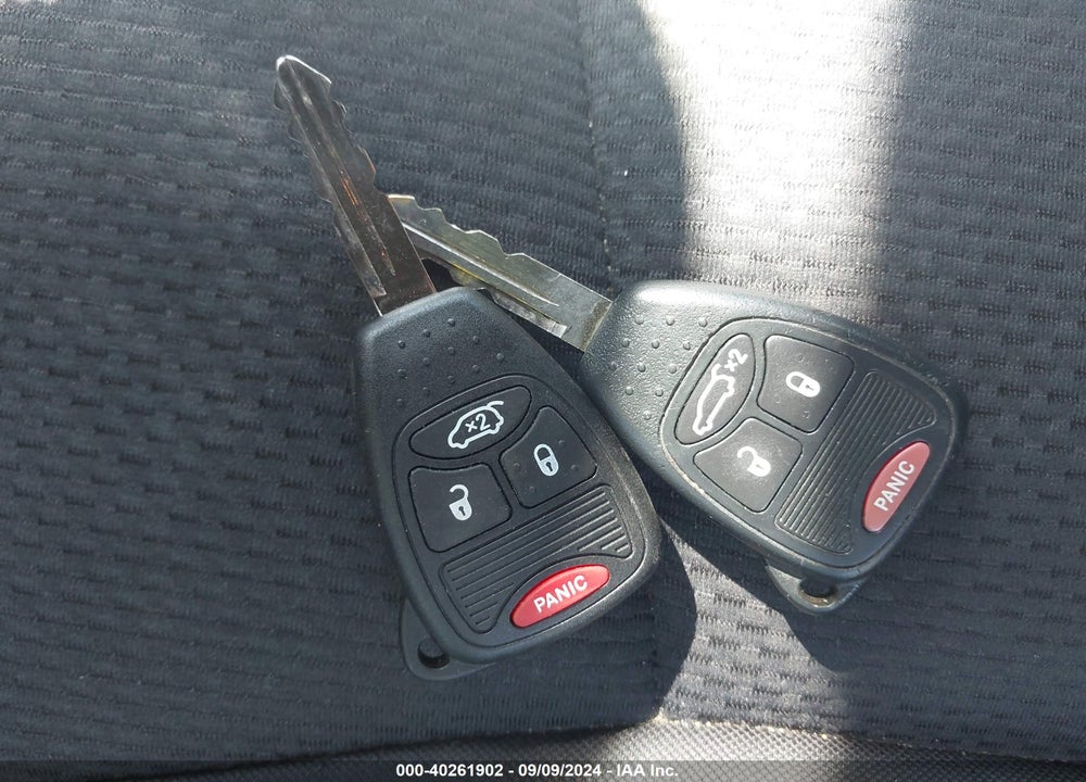 2014 CHRYSLER 200 LX VIN: 1C3CCBAB3EN122639