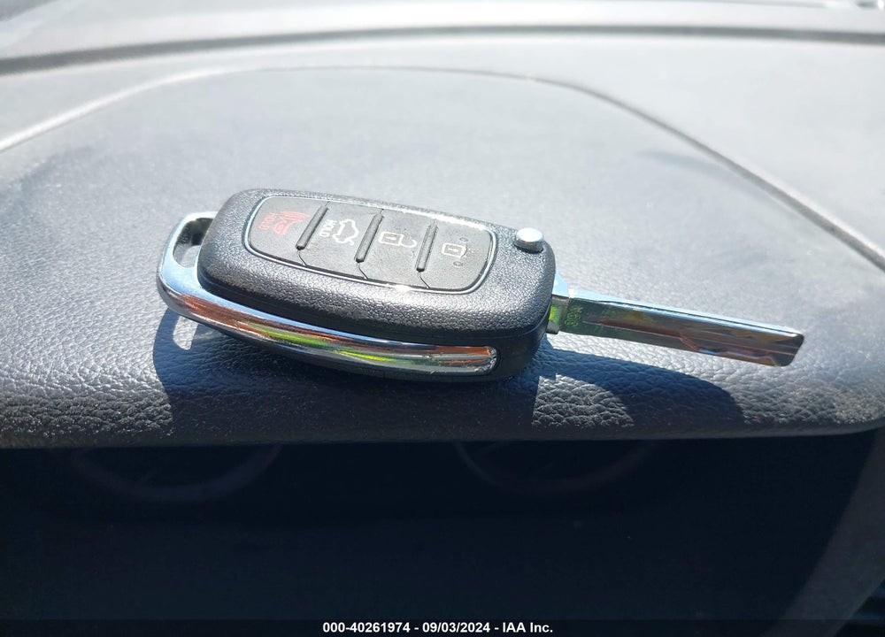 2015 HYUNDAI SONATA SE VIN: 5NPE24AFXFH227170