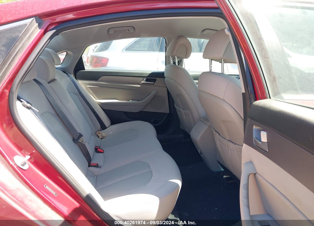 2015 HYUNDAI SONATA SE VIN: 5NPE24AFXFH227170