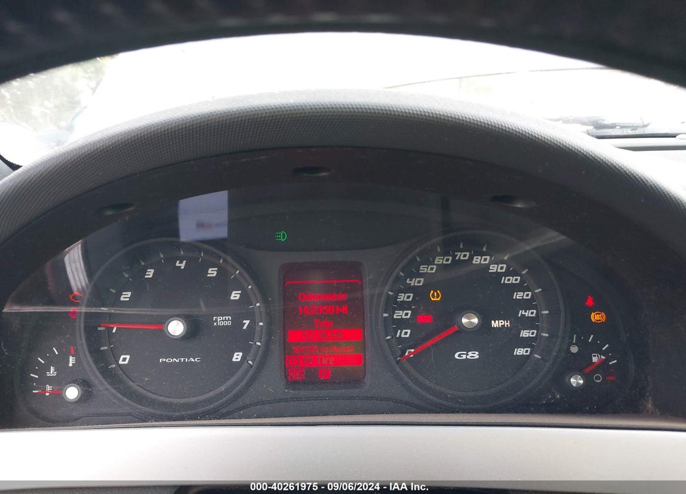 2008 PONTIAC G8 VIN: 6G2ER57788L133263