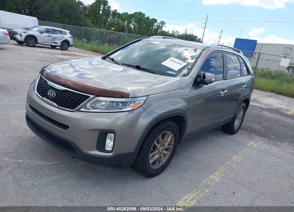 2014 KIA SORENTO LX VIN: 5XYKT3A65EG435893