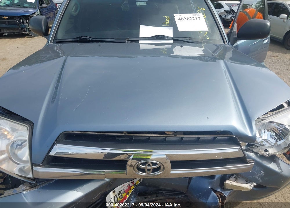 2005 TOYOTA 4RUNNER SR5 V6 VIN: JTEBU14R550056157
