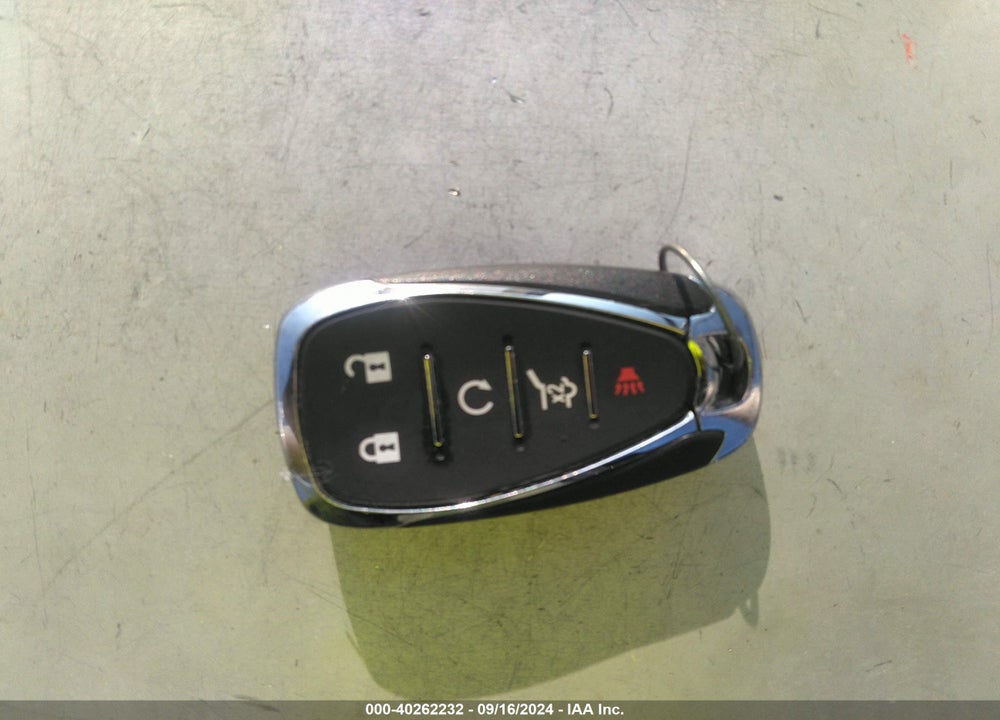 2018 CHEVROLET EQUINOX LT VIN: 2GNAXSEV4J6257520