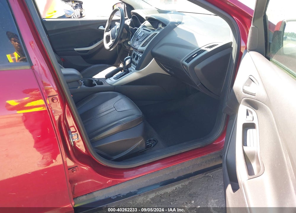 2014 FORD FOCUS SE VIN: 1FADP3K20EL397430