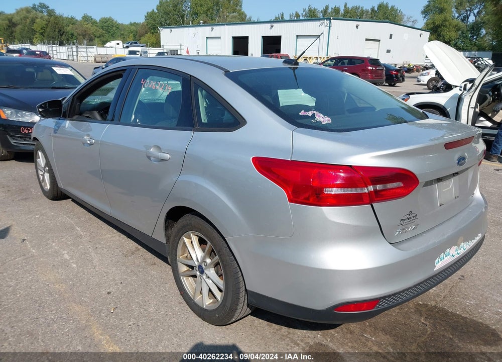 2018 FORD FOCUS SE VIN: 1FADP3F25JL250430