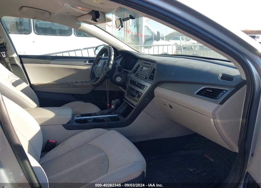 2017 HYUNDAI SONATA VIN: 5NPE24AF7HH484497
