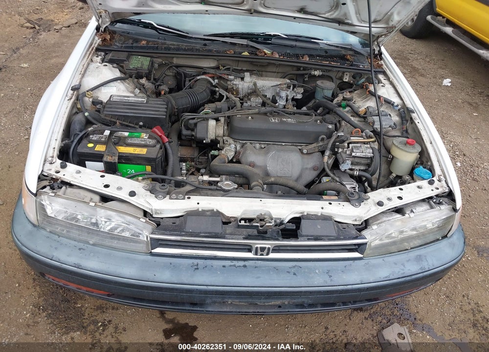 1993 HONDA ACCORD DX VIN: 1HGCB7643PA169400
