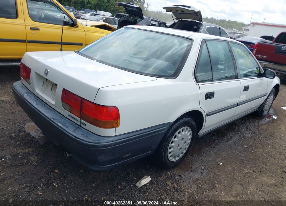 1993 HONDA ACCORD DX VIN: 1HGCB7643PA169400