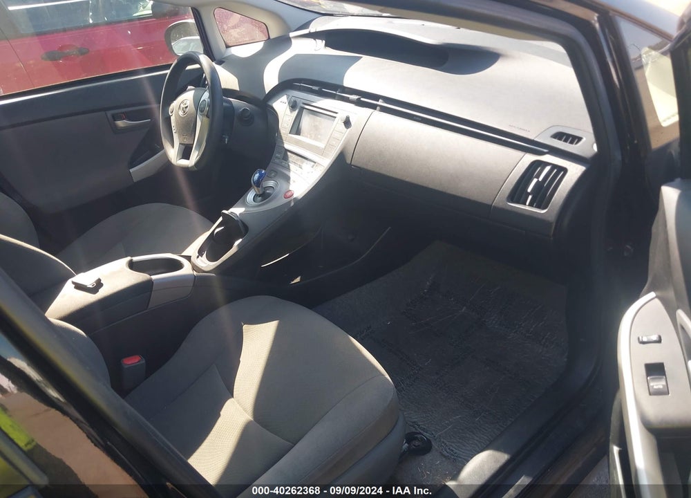 2015 TOYOTA PRIUS TWO VIN: JTDKN3DU0F0442567