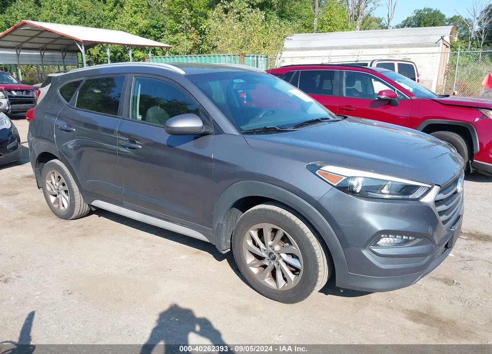 2017 HYUNDAI TUCSON SE VIN: KM8J3CA47HU409448