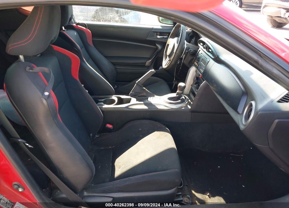 2013 SCION FR-S VIN: JF1ZNAA18D2700404