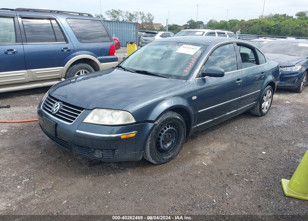 2001 VOLKSWAGEN PASSAT GLX VIN: WVWRH63B01P279782