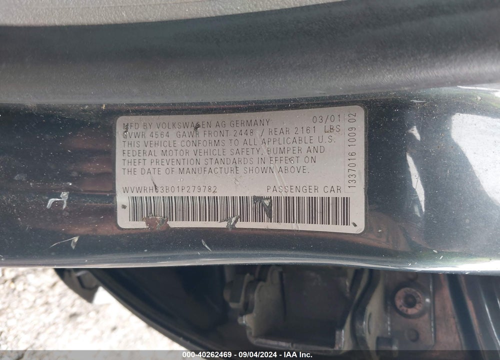 2001 VOLKSWAGEN PASSAT GLX VIN: WVWRH63B01P279782